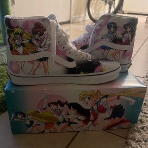 Sailor Moon Vans Sk8 Hi 💫 💕 brand new condition, worn 2 times